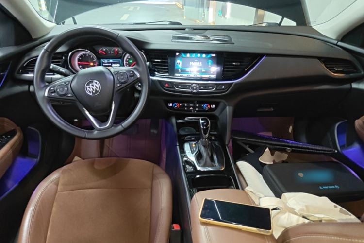 Used Buick Regal 2019 20T Elite Version China V Standard Center Console