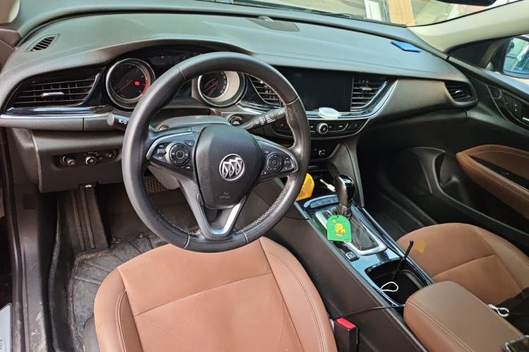 Used Buick Regal 2019 20T Elite Version China VI Standard Center Console