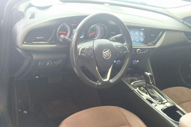 Used Buick Regal 2019 20T Elite Version China VI Standard Center Console