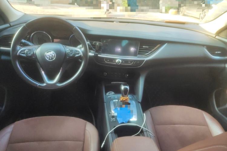 Used Buick Regal 2019 20T Luxury Model China V Standard Center Console