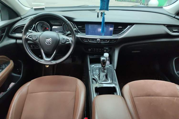 Used Buick Regal 2019 20T Elite Version China VI Standard Center Console
