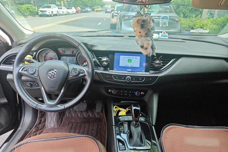 Used Buick Regal 2019 Revised 20T Luxury Version China VI Standard Center Console