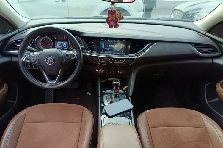 Used Buick Regal 2019 20T Elite Version China V Standard Center Console