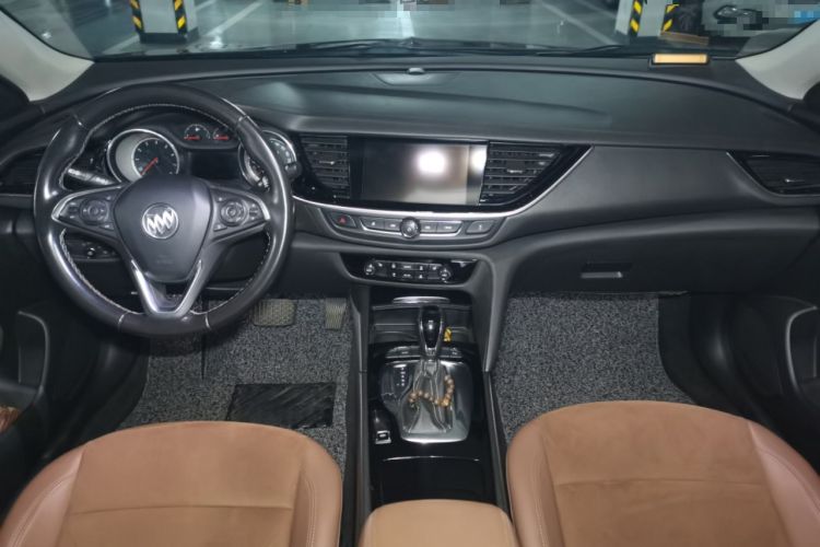 Used Buick Regal 2019 20T Elite Version China VI Standard Center Console