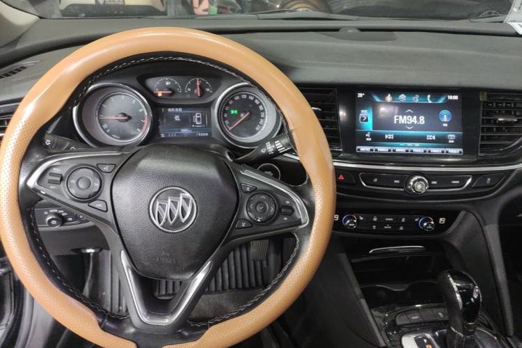 Used Buick Regal 2019 20T Elite Version China VI Standard Center Console