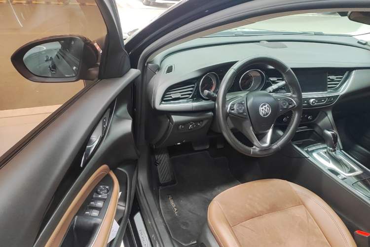 Used Buick Regal 2019 20T Elite Version China V Standard Driver Seat