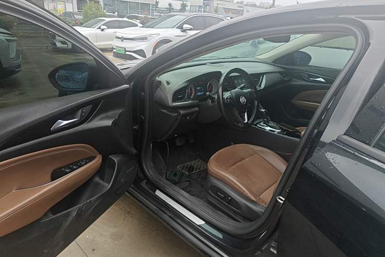 Used Buick Regal 2019 20T Elite Version China VI Standard Driver Seat