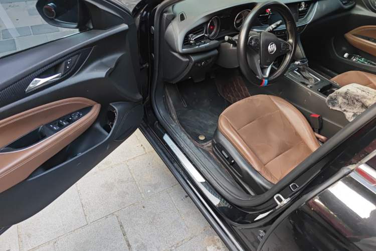 Used Buick Regal 2019 20T Elite Version China VI Standard Driver Seat