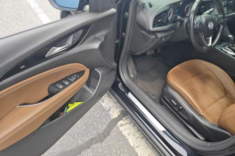 Used Buick Regal 2019 20T Elite Version China VI Standard Driver Seat
