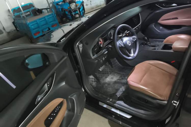 Used Buick Regal 2019 20T Elite Version China VI Standard Driver Seat