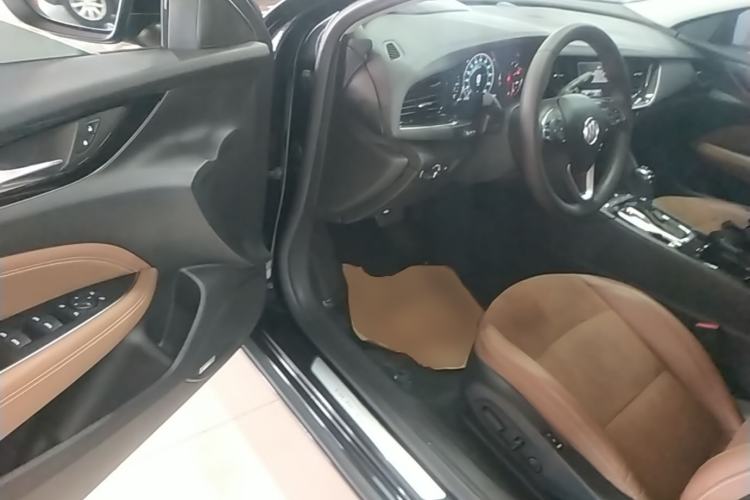 Used Buick Regal 2019 28T Luxury Edition China VI Driver Seat
