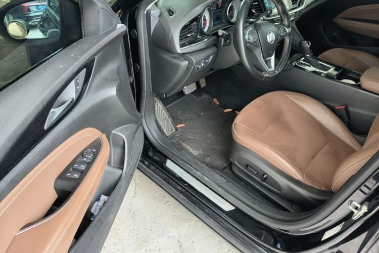 Used Buick Regal 2019 20T Elite Version China VI Standard Driver Seat