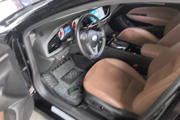 Used Buick Regal 2019 Revised 20T Luxury Version China VI Standard Driver Seat