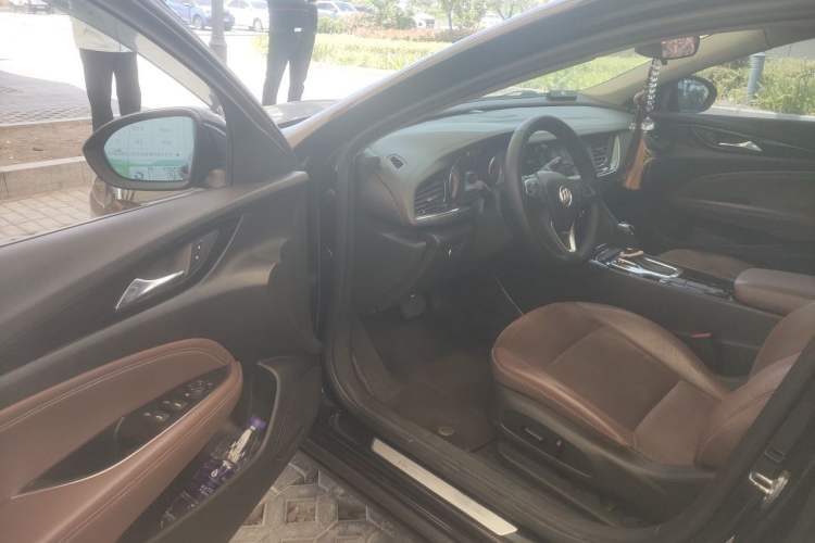 Used Buick Regal 2019 20T Luxury Model China VI Standard Driver Seat