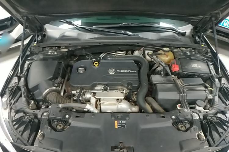 Used Buick Regal 2019 20T Luxury Model China VI Standard Engine Bay