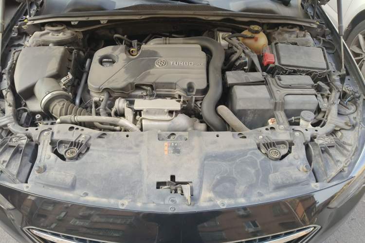 Used Buick Regal 2019 20T Elite Version China VI Standard Engine Bay