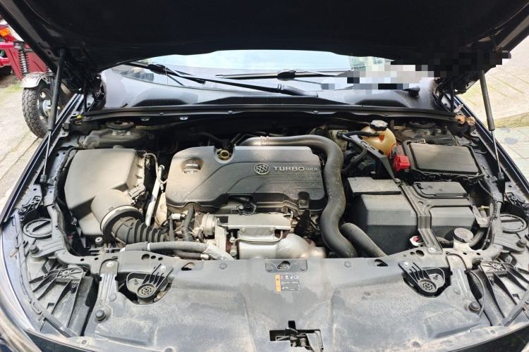 Used Buick Regal 2019 20T Elite Version China VI Standard Engine Bay