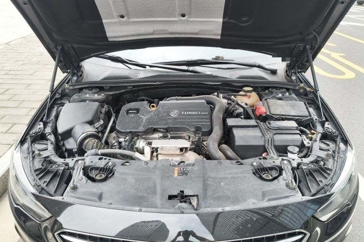 Used Buick Regal 2019 20T Elite Version China VI Standard Engine Bay