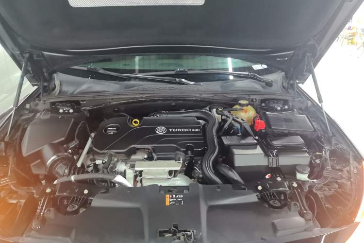 Used Buick Regal 2019 20T Elite Version China VI Standard Engine Bay