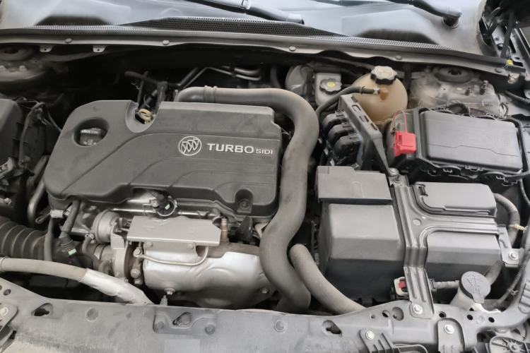 Used Buick Regal 2019 20T Elite Version China V Standard Engine Bay