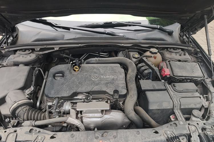 Used Buick Regal 2019 20T Elite Version China V Standard Engine Bay