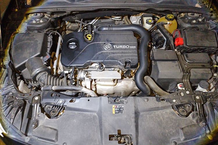 Used Buick Regal 2019 20T Luxury Model China V Standard Engine Bay