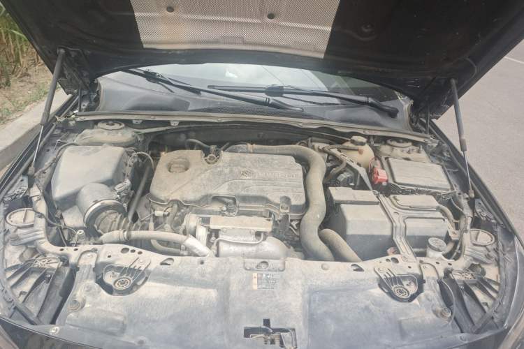 Used Buick Regal 2019 20T Elite Version China VI Standard Engine Bay