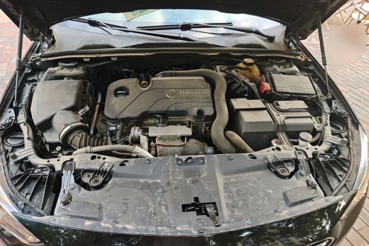 Used Buick Regal 2019 20T Elite Version China VI Standard Engine Bay
