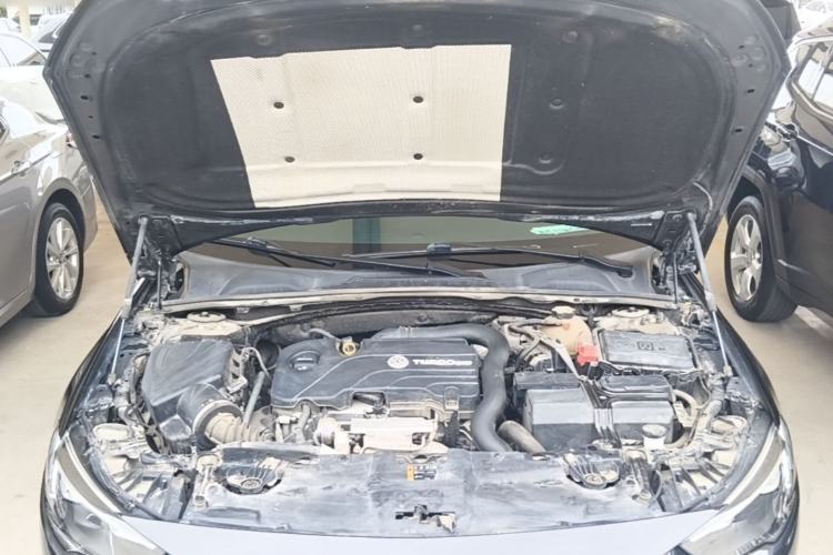 Used Buick Regal 2019 20T Elite Version China VI Standard Engine Bay
