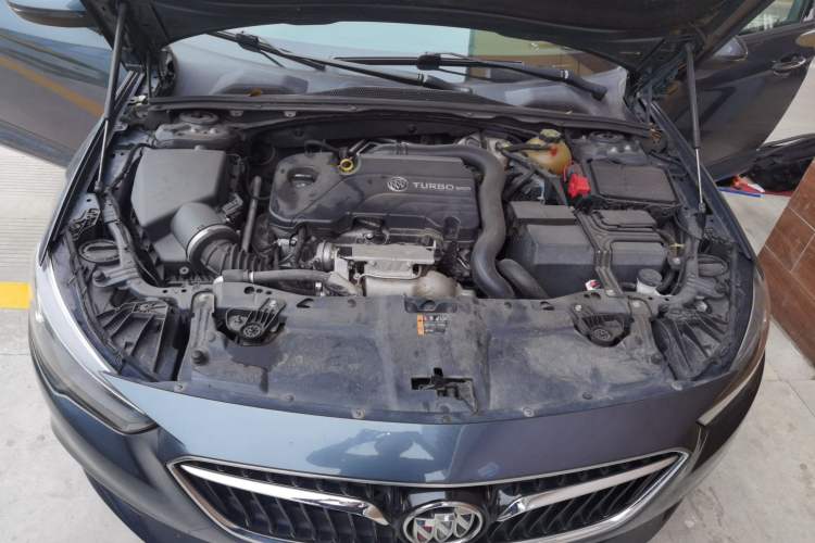 Used Buick Regal 2019 20T Elite Version China VI Standard Engine Bay