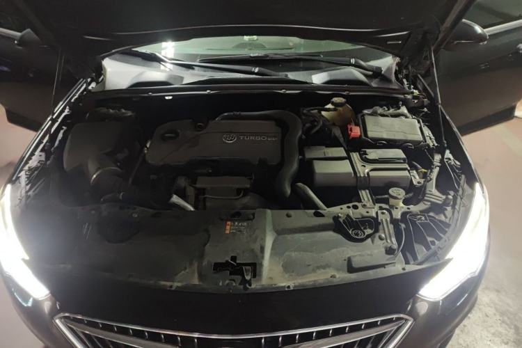 Used Buick Regal 2019 20T Luxury Model China VI Standard Engine Bay