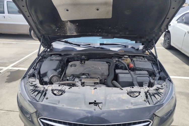 Used Buick Regal 2019 20T Elite Version China V Standard Engine Bay