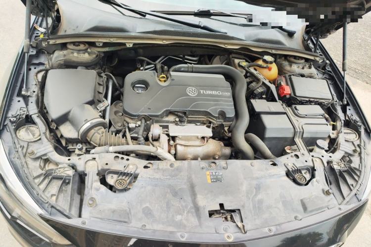 Used Buick Regal 2019 20T Elite Version China VI Standard Engine Bay