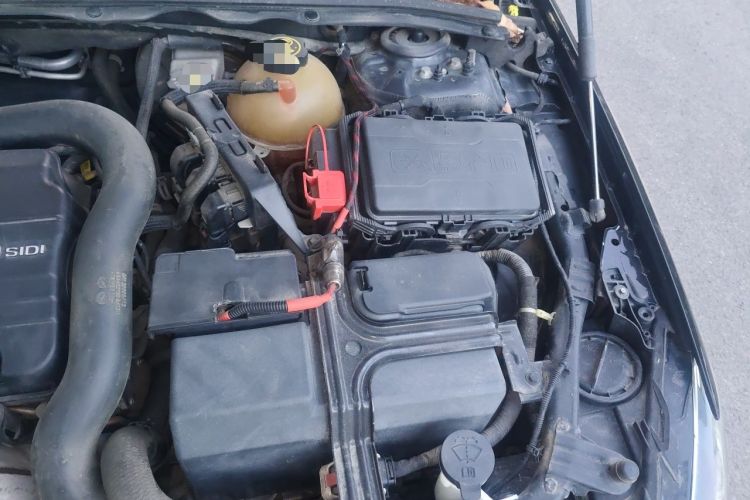 Used Buick Regal 2019 20T Elite Version China VI Standard Engine Bay Left