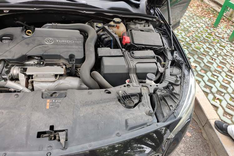 Used Buick Regal 2019 20T Elite Version China V Standard Engine Bay Left