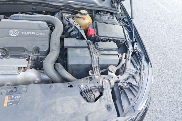 Used Buick Regal 2019 20T Luxury Model China VI Standard Engine Bay Left