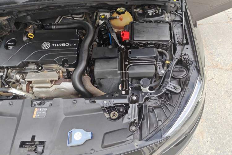 Used Buick Regal 2019 20T Elite Version China VI Standard Engine Bay Left