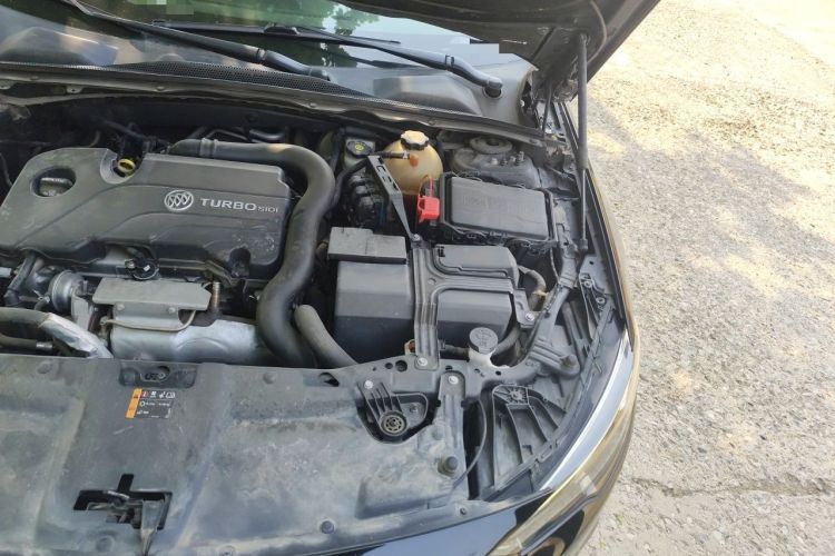 Used Buick Regal 2019 20T Luxury Model China V Standard Engine Bay Left