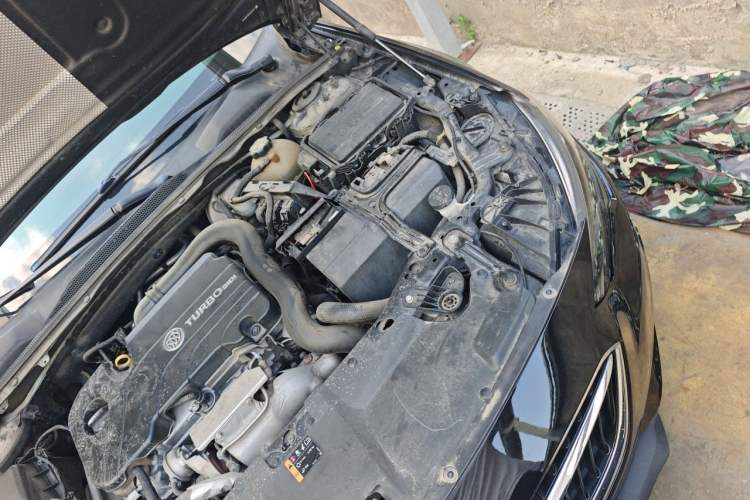 Used Buick Regal 2019 20T Elite Version China VI Standard Engine Bay Left