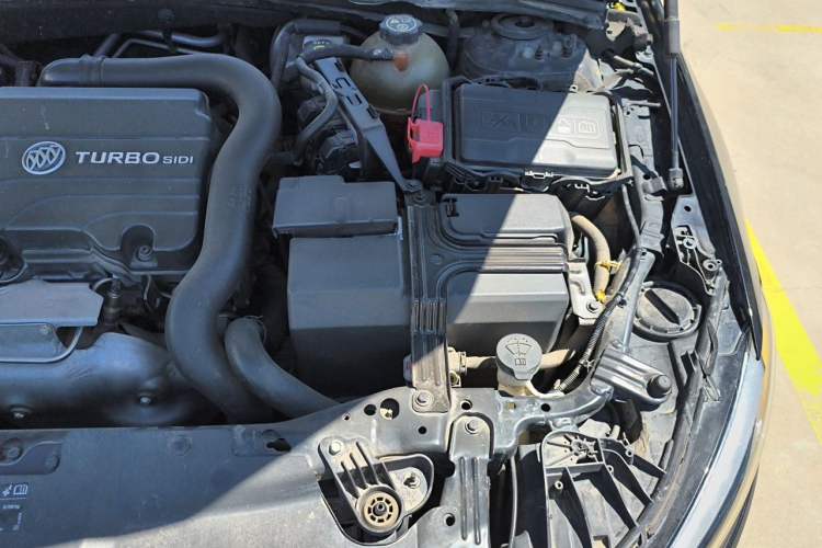 Used Buick Regal  Engine Bay Left