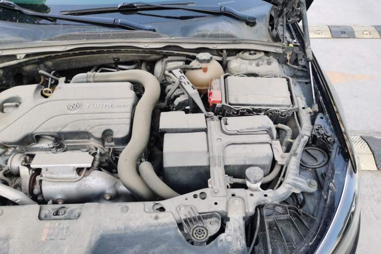 Used Buick Regal 2019 20T Elite Version China VI Standard Engine Bay Left