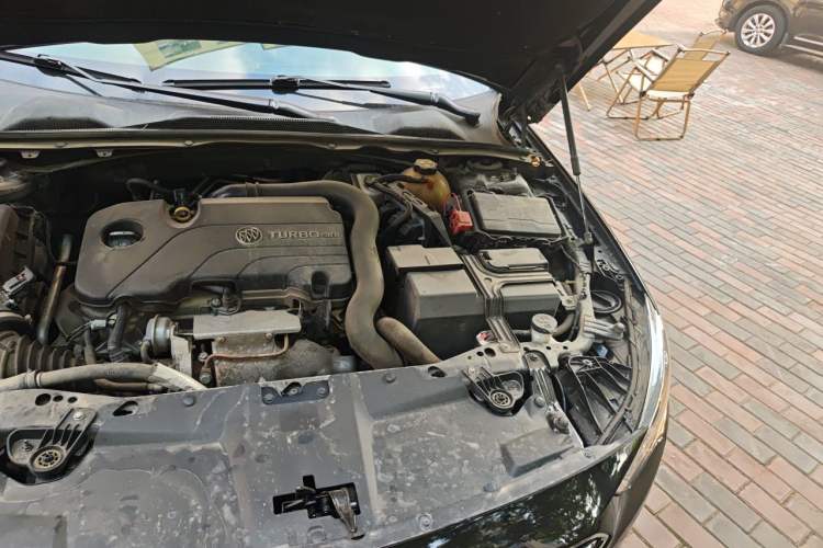 Used Buick Regal 2019 20T Elite Version China VI Standard Engine Bay Left