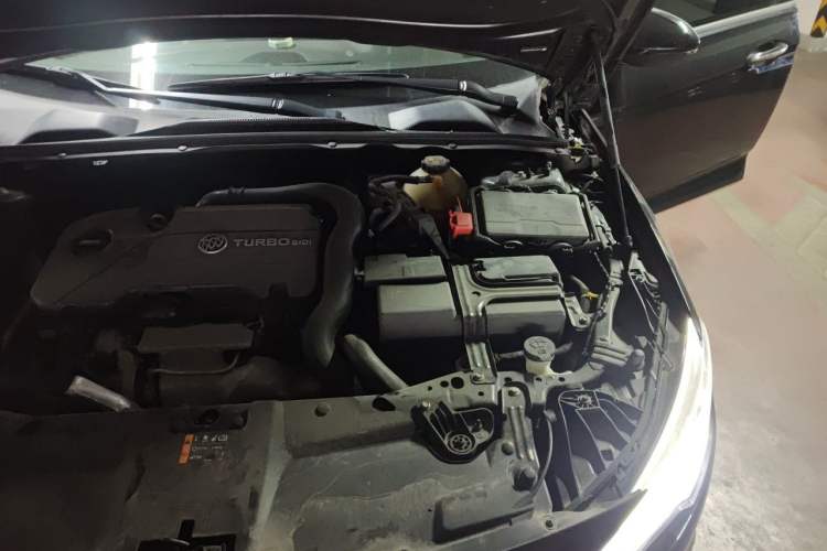 Used Buick Regal 2019 20T Luxury Model China VI Standard Engine Bay Left