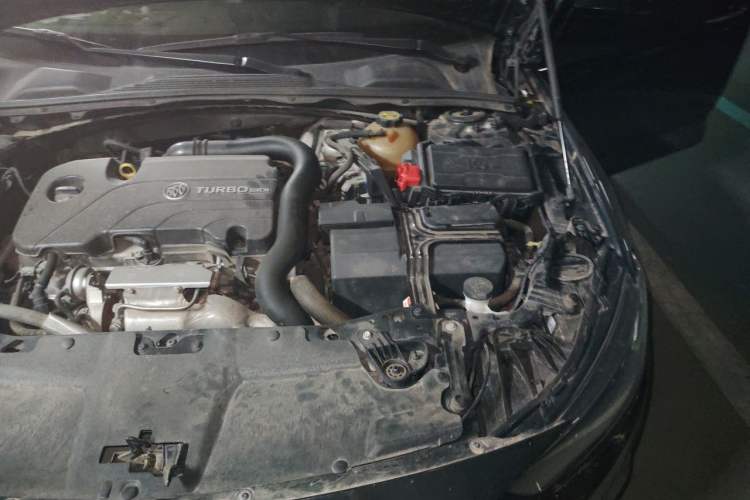 Used Buick Regal 2019 20T Elite Version China VI Standard Engine Bay Left