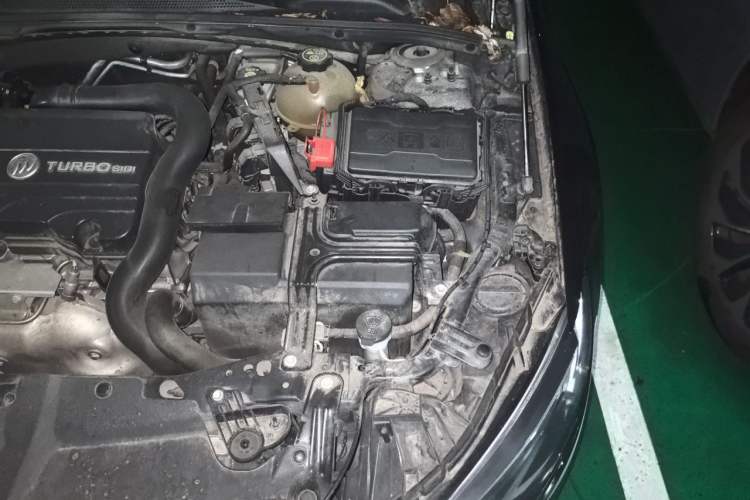 Used Buick Regal 2019 20T Elite Version China VI Standard Engine Bay Left