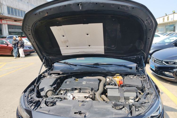 Used Buick Regal 2019 20T Elite Version China VI Standard Engine Bay