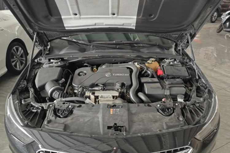 Used Buick Regal 2019 20T Elite Version China VI Standard Engine Bay