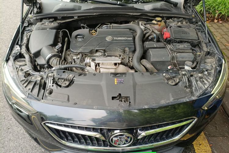 Used Buick Regal 2019 20T Elite Version China VI Standard Engine Bay