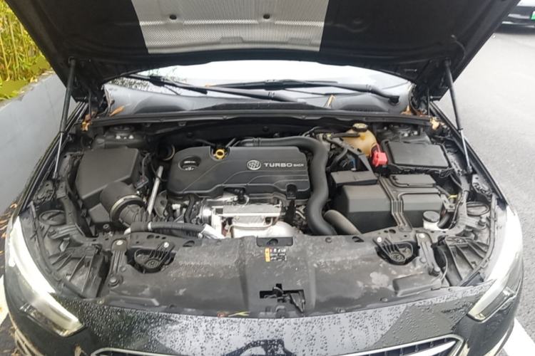 Used Buick Regal 2019 20T Elite Version China VI Standard Engine Bay