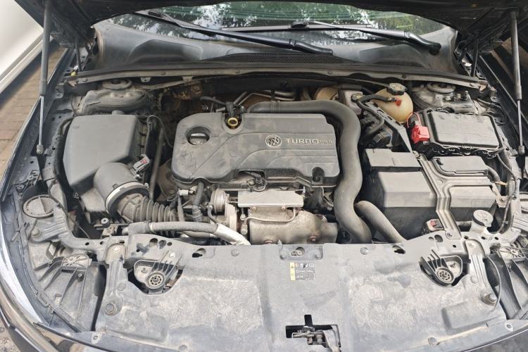 Used Buick Regal 2019 20T Elite Version China VI Standard Engine Bay
